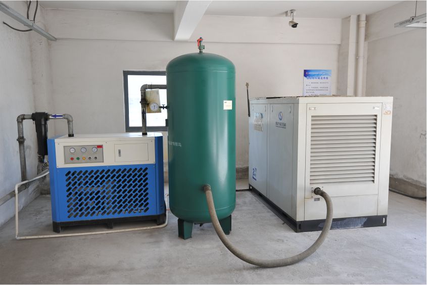 3高效低噪节能环保智能低压打料系统.jpg